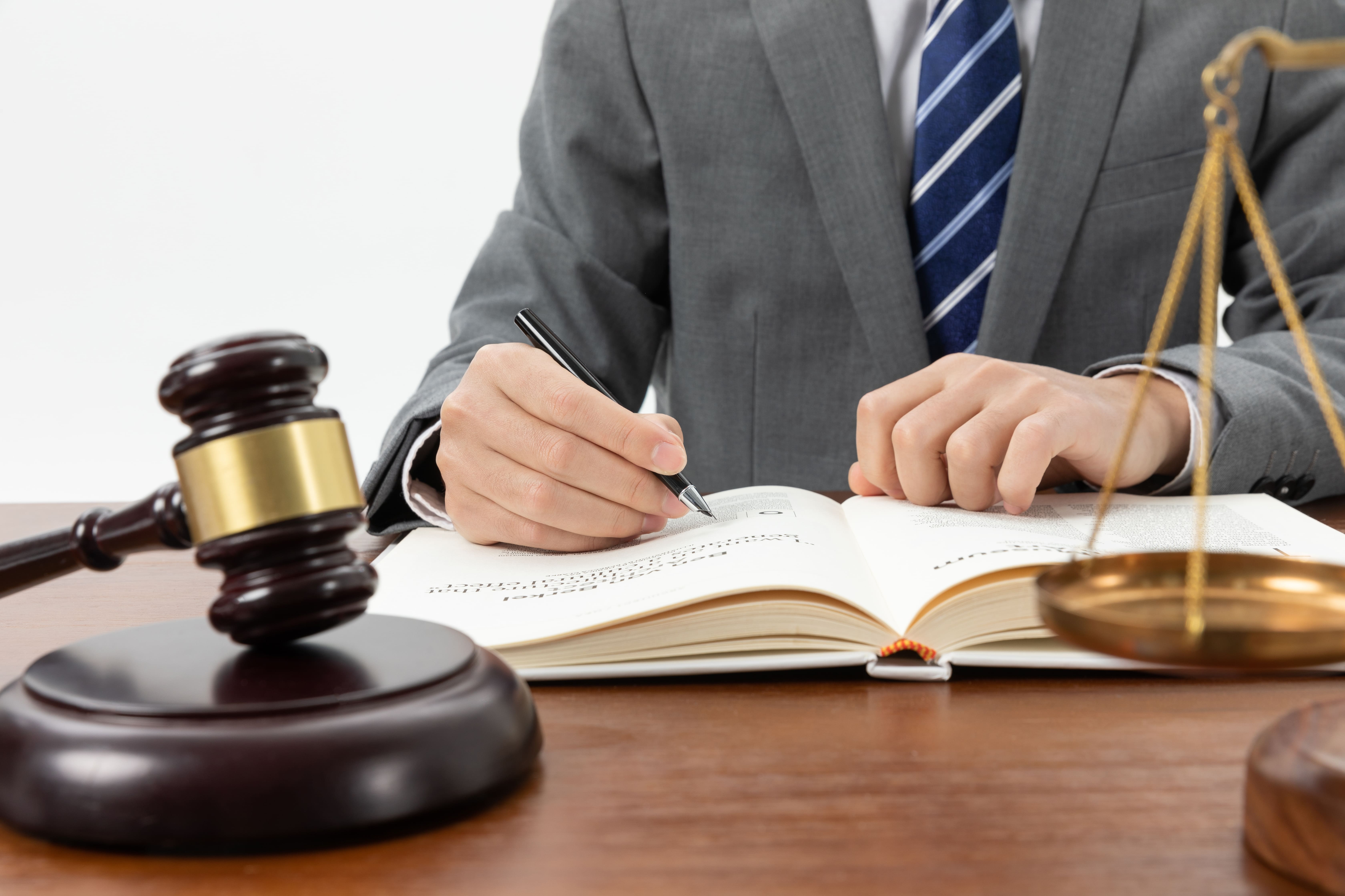 Área Legal